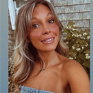 Meet your Posher, Desirae